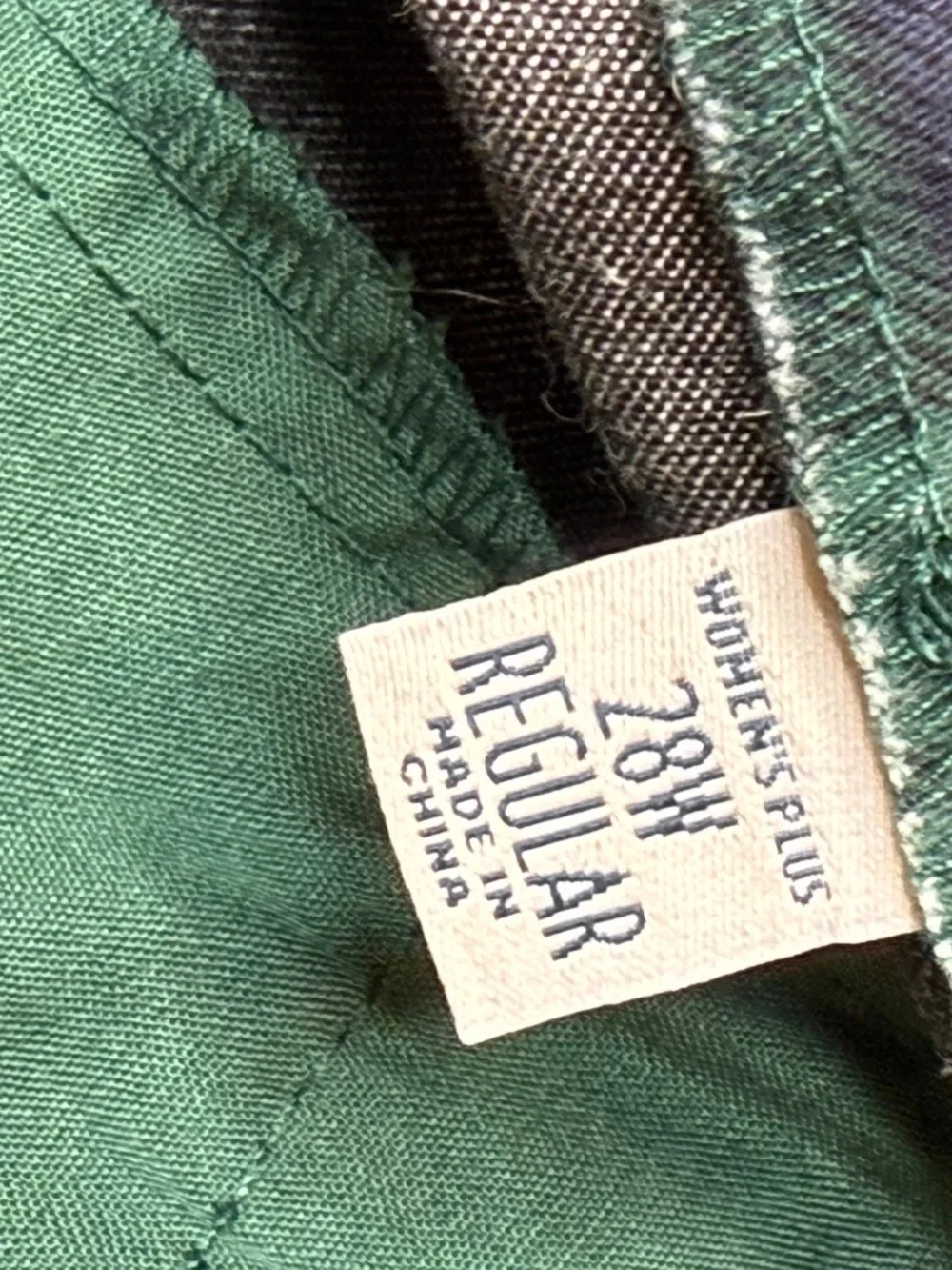 Croft & Barrow Green and Navy Plaid Knit Trousers  Womens Plus 28W